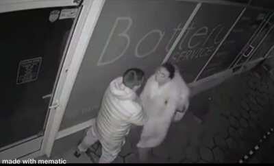 WCGW if you throw your head in a glass?