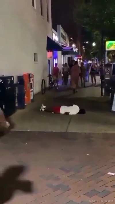 What did the 5 fingers say to the face?