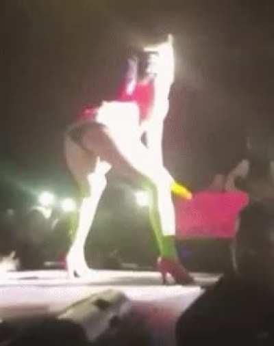 Katy Perry ass on stage