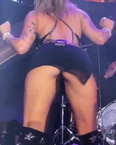 Miley 4th of July. True loop, Ai'd and Dain'd.