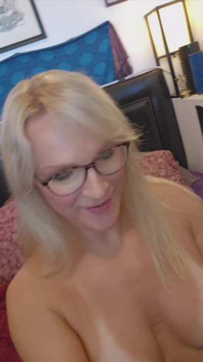 Hi lovers! Can you tell I need it bad? XO