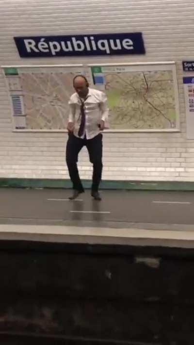 What is it like commuting on a train?