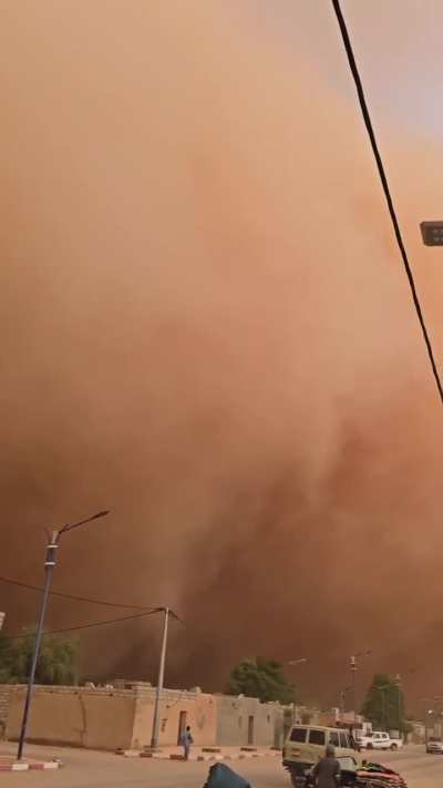 Moments before a sandstorm hits southern Algeria