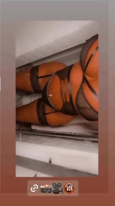 She needs to do mainstream porn