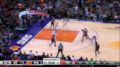 [Highlight] Suns work the offensive glass for 3 straight rebounds before Durant sinks the 2
