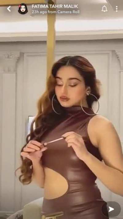 Fatima Tahir prepare herself to served🤤🤤🤤