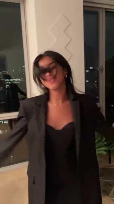 Suhana Khan Tiktok posted by her friend