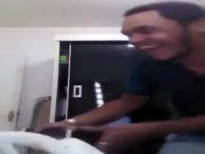 Que porra aconteceu aqui mano?