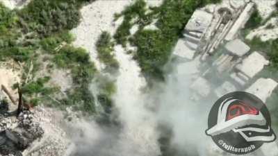 Russian soldier blocks an fpv drone strike with an stick but still dies