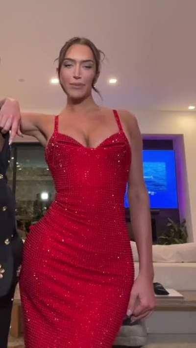 Sparkly red dress pt.1