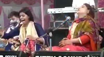 Душевно поют, знает кто слова?