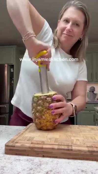 SameTech Pineapple Peeler & Corer