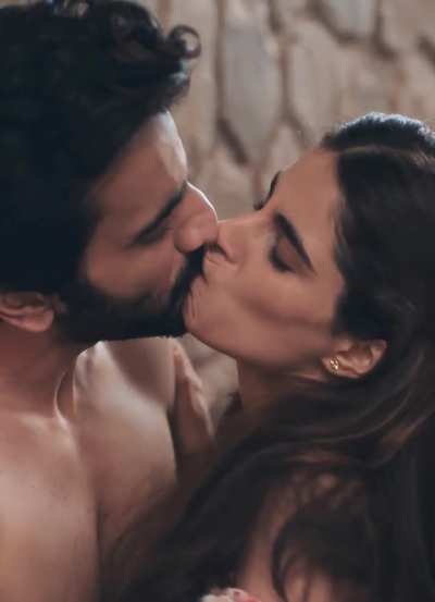 Aisha Ahmed [Minus One S02E01]