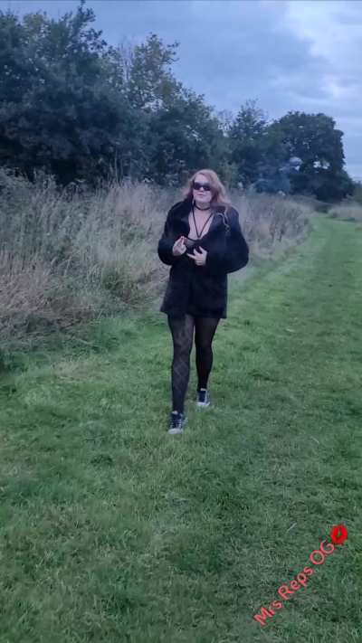 Quick smoke before some naughty woodland activities 