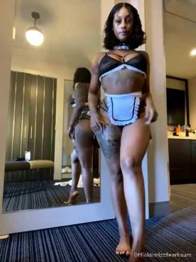 Live In A Maid Outfit