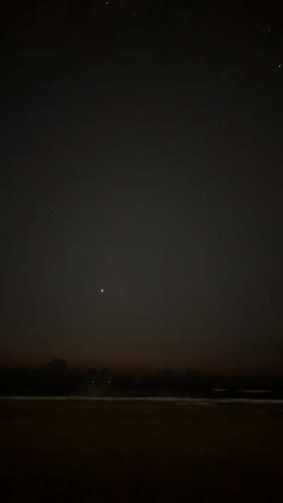 Bright ass Venus rising before the 3% illuminated Moon follows not far behind!