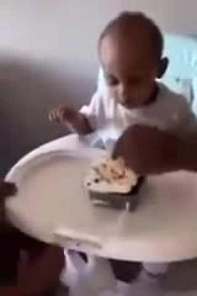 baby's birthday cake