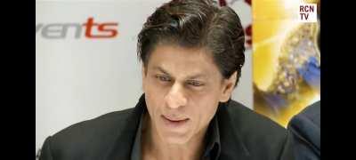 when shahrukh khan was interrupted by a baby during a press meet 🥺