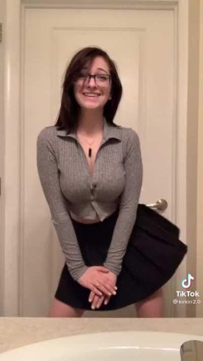 Kinda basic but she’s a cutie