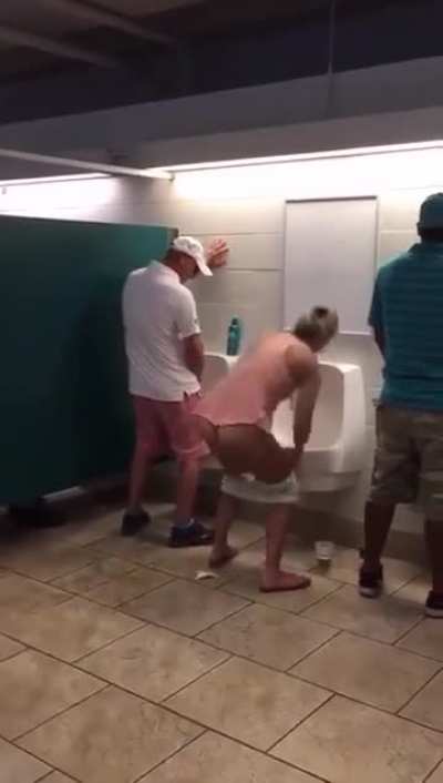 She set the beer down in the splash zone, that’s a rookie mistake.