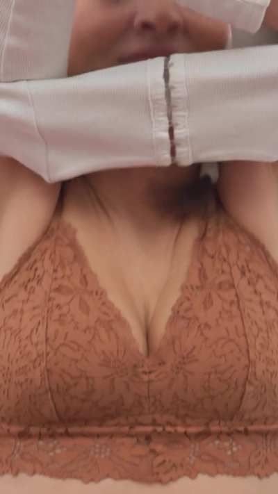 Introducing New Ersties Crush, Ella D!