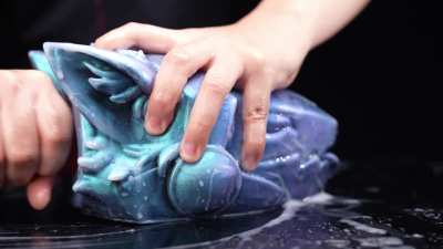 Reyzon is almost here…  Sliding in and out, cheeks slightly puffed...👅