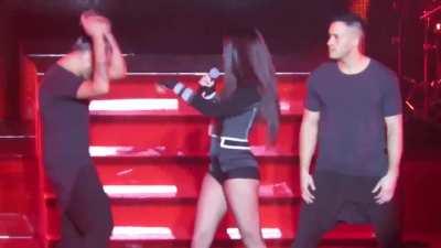 Throwback to 2015 when she wore this great outfit