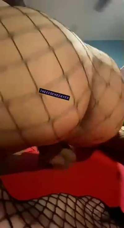 whose face can I do this on? 🤔🙈