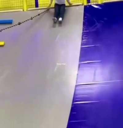 Eldritch Slide, Hanger of Children