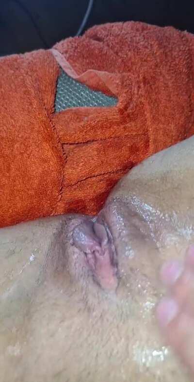 If u put SOUND ON and abstract from what ur seeing, u can actually hear MACARONI IN A POT (WAP and Grool play :))