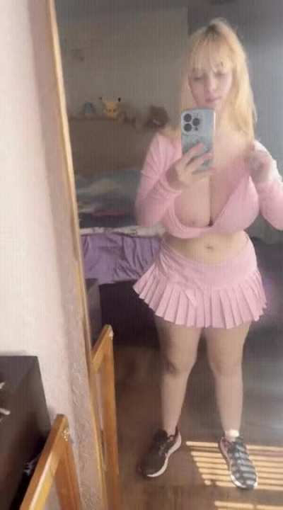 These baby-soft boobs were made for your lips. Admit it.