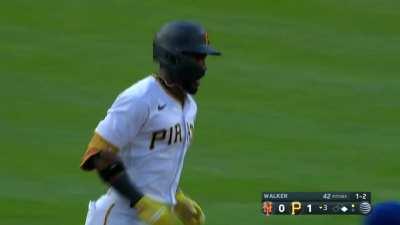 [Highlight] [Highlight] Rodolfo Castro hits a towering 2-run homer that nearly goes over the fair pole to give the Pirates a 3-run lead over the Mets.