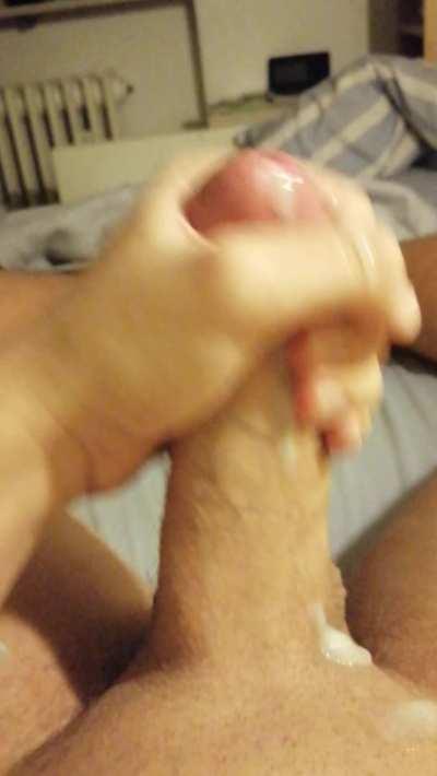 Anyone here among you who enjoys watching me? [M19]