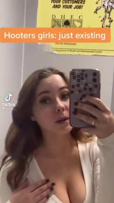 Hooters girl