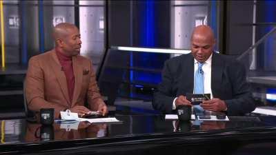 [Highlight] '96 year old' LeBron James is announced as the Captain of the Western All-Stars for a record breaking 19th All-Star selection after a hassle within the crew on how it should be announced