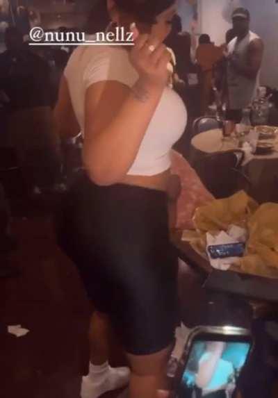 Thick Ass Moving 🧁!