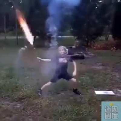 Menino é brinquedo... kkkkkkkkk 😂