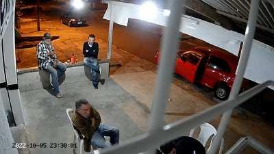 Man gets murdered in front of an uninterested audience