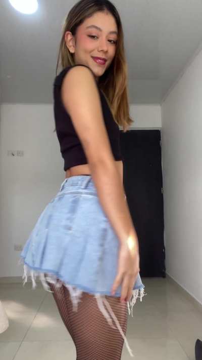 I'm open, wet, and waiting for your cock, come and take me