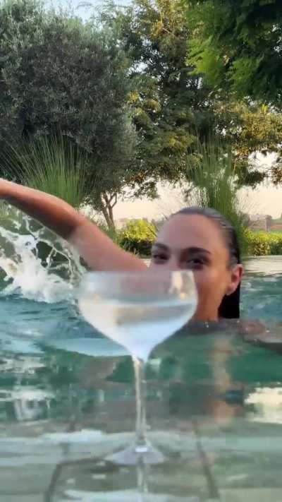 Pool day - IG September 2025