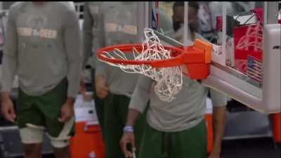 [Highlight] Shaq makes fun of Chuck and Kenny for talking up Jrue Holiday's defensive skills on the Trae shimmy play. Chuck says that he was picked and Shaq screams back 