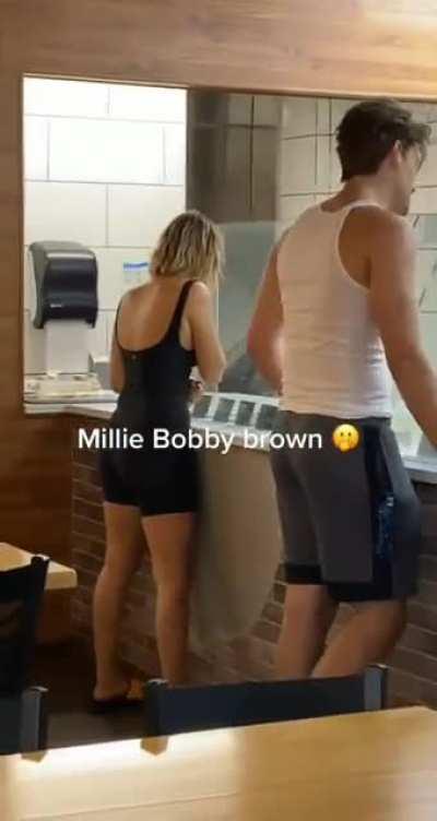 at an ice cream shop 🍦🍨