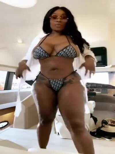 She gained that weight back and now she's showing off