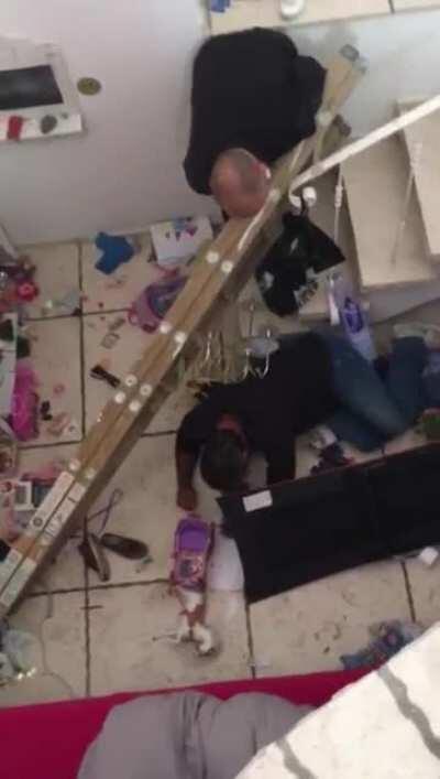 Balancing a Ladder on Stairs