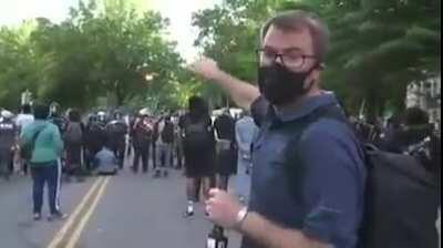 [USA] New York Protesters Won't Be Silenced By Curfew | Must Watch this video