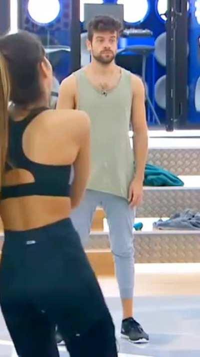 No pasa nada, es que es muy tocable a veces...🙊🍑