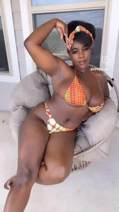 Dat gyul rel bess 🇹🇹