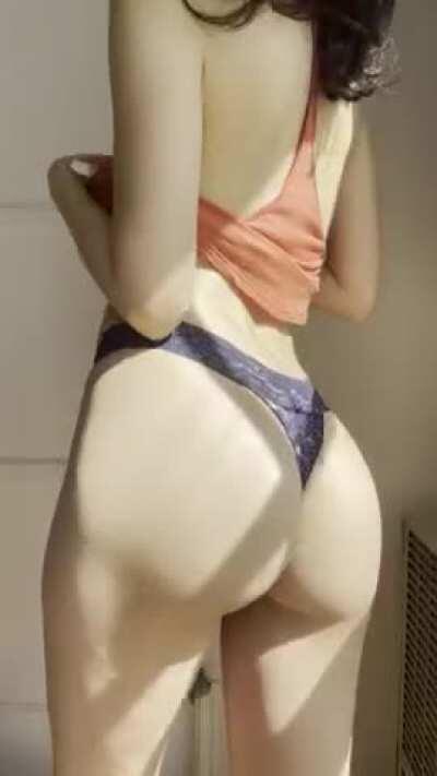 Do you like my little body?