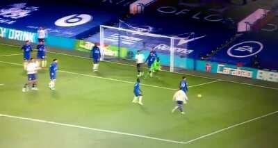 Mendy's peculiar decision to knock over Pulisic vs. Aston Villa