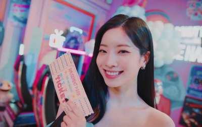 Dahyun's perfect smile